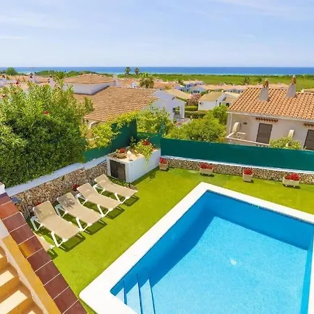 Villa Ocean Breeze - Steps Away From The *