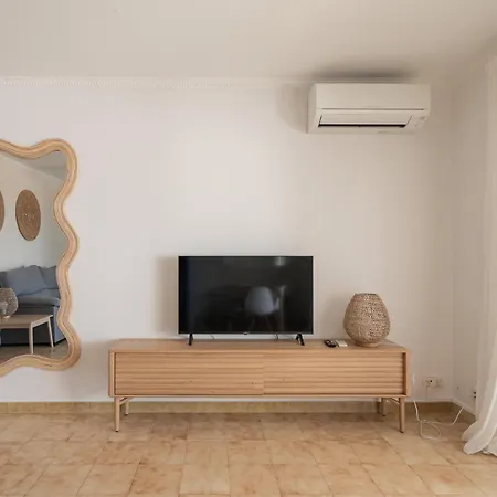 Villa Ocean Breeze - Steps Away From The Son Bou