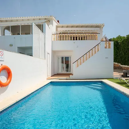 Villa Ocean Breeze - Steps Away From The *