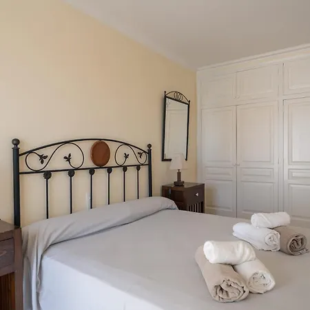 Vila Ocean Breeze - Steps Away From The *