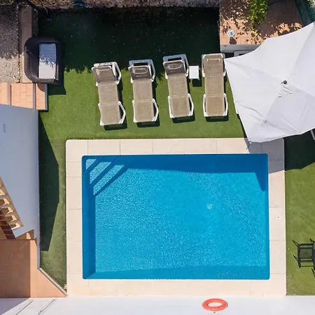 Ocean Breeze - Steps Away From The Villa Son Bou