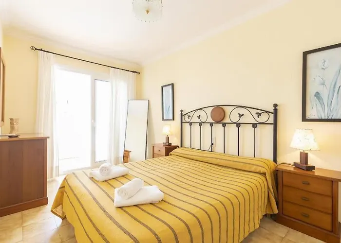 Villa Ocean Breeze - Steps Away From The Son Bou