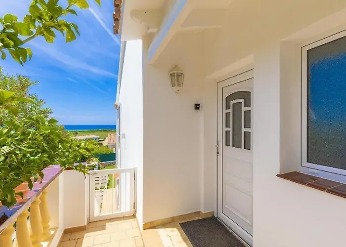 Villa Ocean Breeze - Steps Away From The